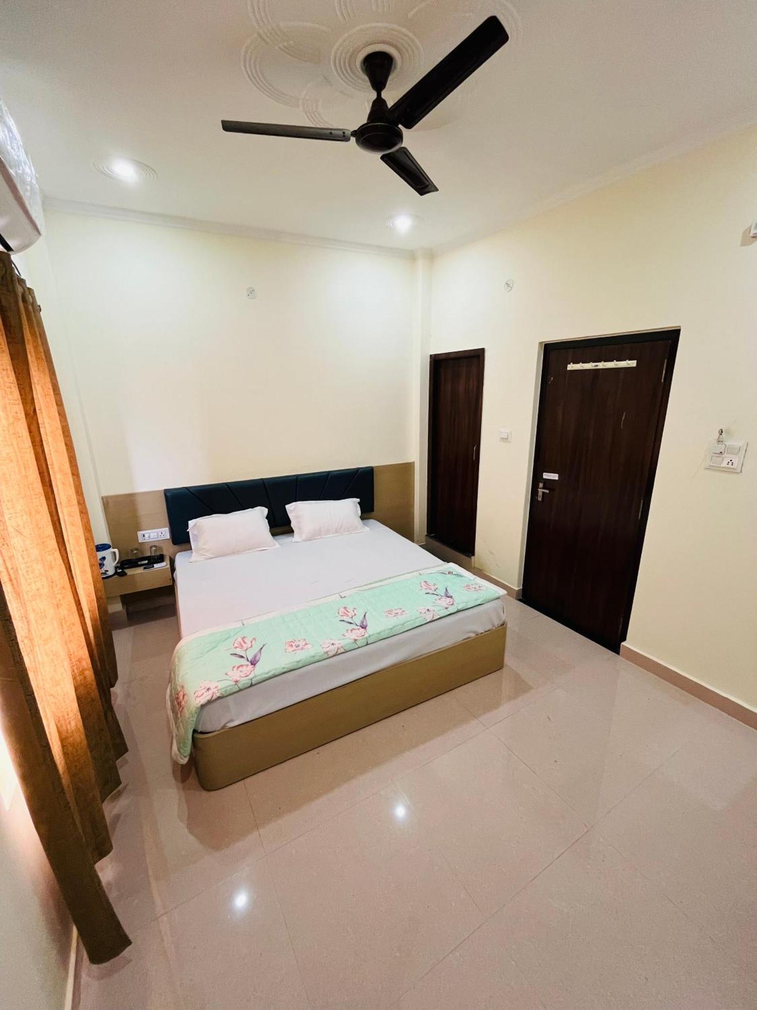 River View Paying Guest House Varanasi Exterior foto