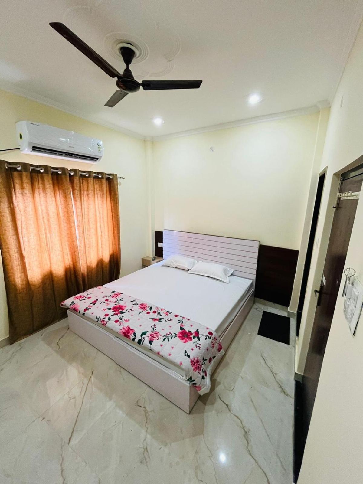 River View Paying Guest House Varanasi Habitación foto